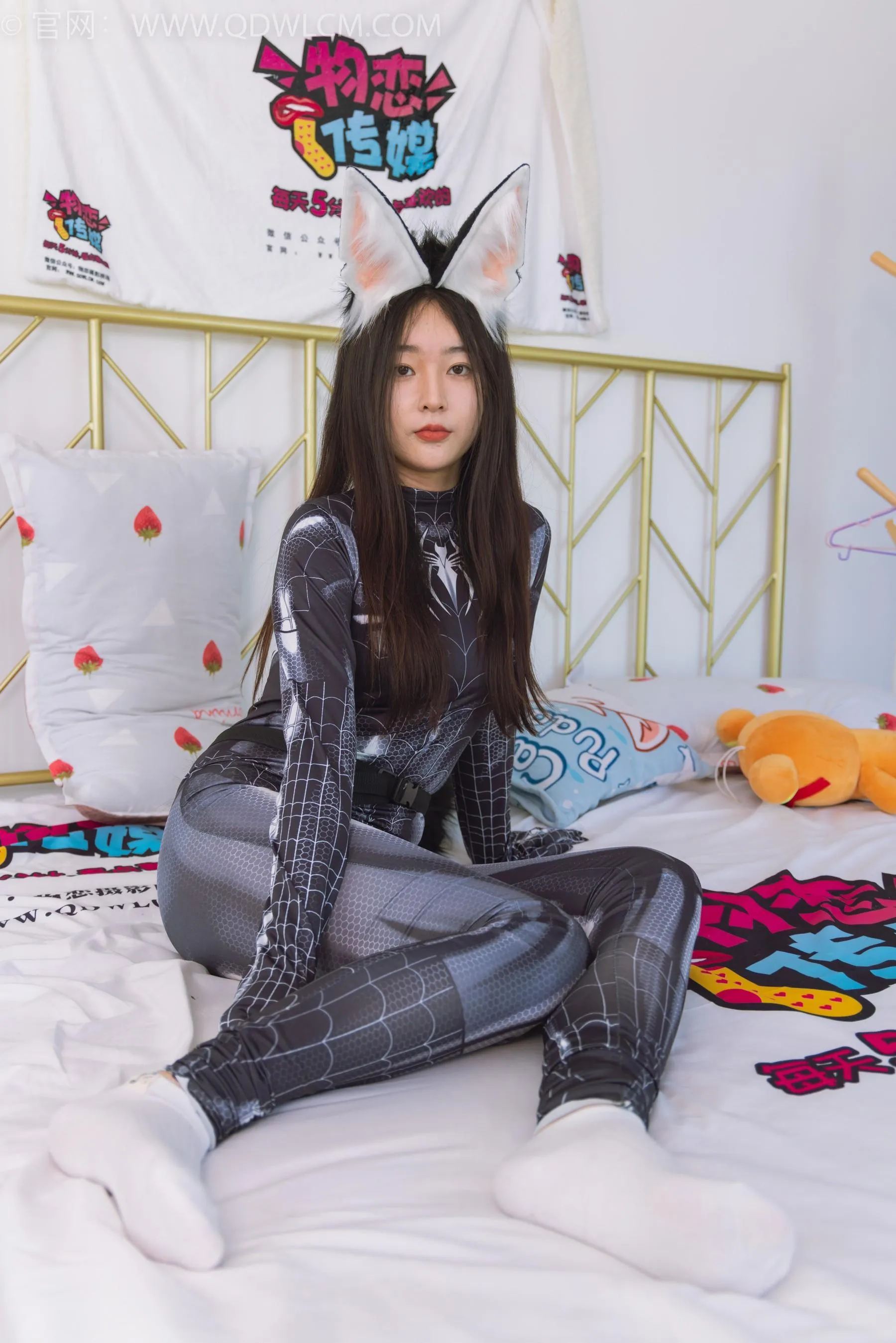 物恋传媒 NO.1554 美兔-超级英雄 [151P]插图1